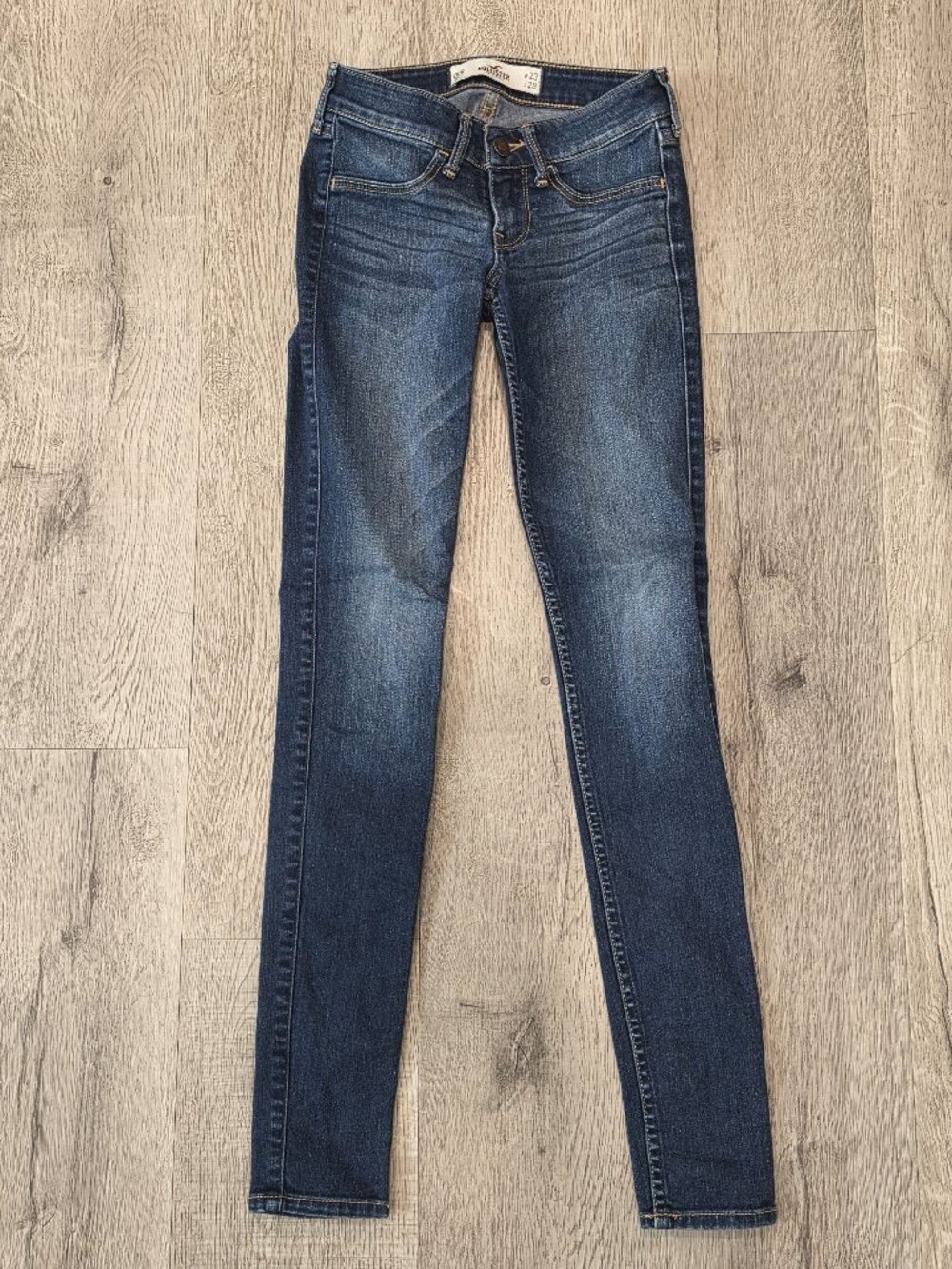 Hollister Womens Skinny Jeans W23 L29 Medium Wash Distressed Denim